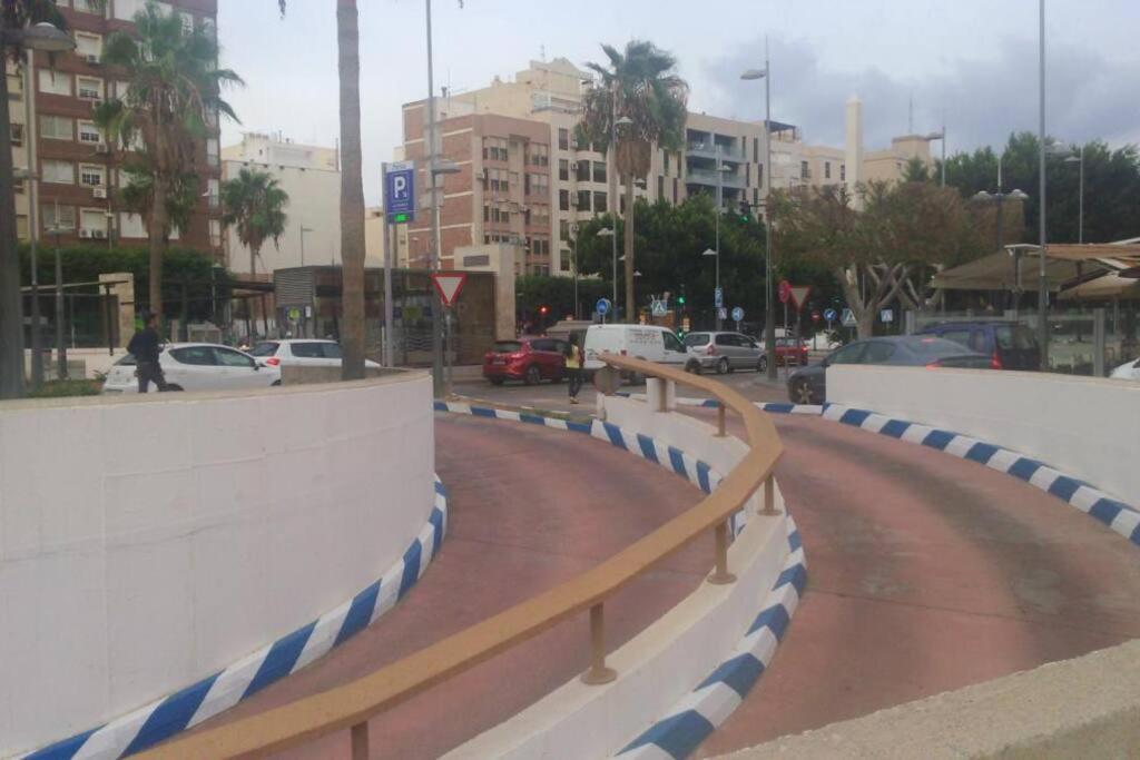 Precioso Piso En Almeria Centro Con Parking Gratis エクステリア 写真